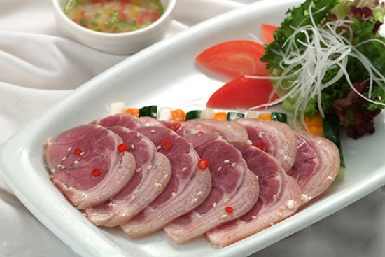 �����i��