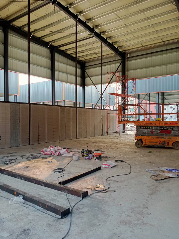 輕質(zhì)復(fù)合墻板