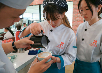 ����ʾ���̌W(xu��)��(bi��o)��(zh��n)������