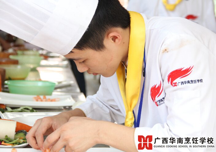 �V���A����W(xu��)У