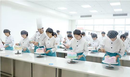 學(xué)蛋糕在哪學(xué)好