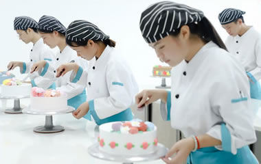 廣西學(xué)蛋糕