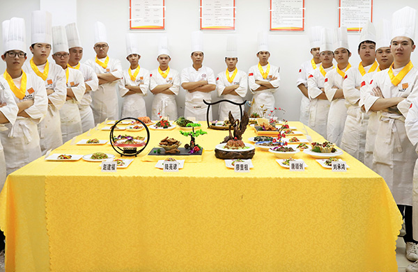 ��ʲô�x��V���A����W(xu��)У