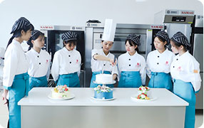 ��(j��ng)�����c(di��n)���I(y��)