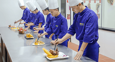 �N�����܏���