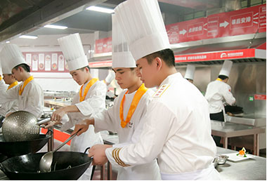 �A����W(xu��)У�̌W(xu��)����