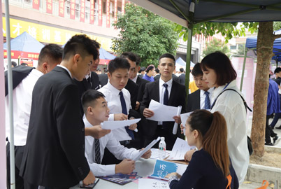 �N���W(xu��)УУ�@��Ƹ��