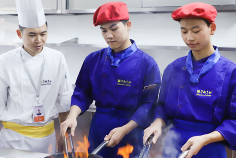 �ό��N���W(xu��)У